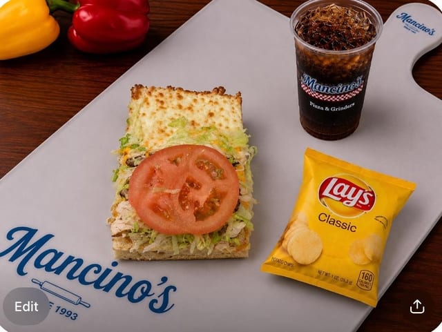 1/4 Grilled Chicken Grinder Combo.